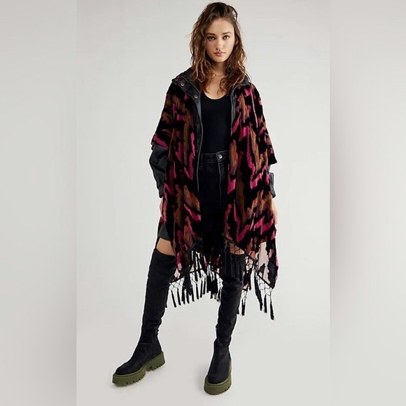 Free People Dripping Velvet Burnout Kimono Sheer Red Zigzag Coverup Beach - Picture 1 of 7